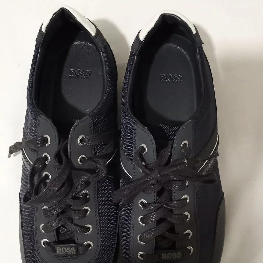 HUGO BOSS PERFORATED NAVY BLUE LOW TOP SNEAKER MEN SIZE 46